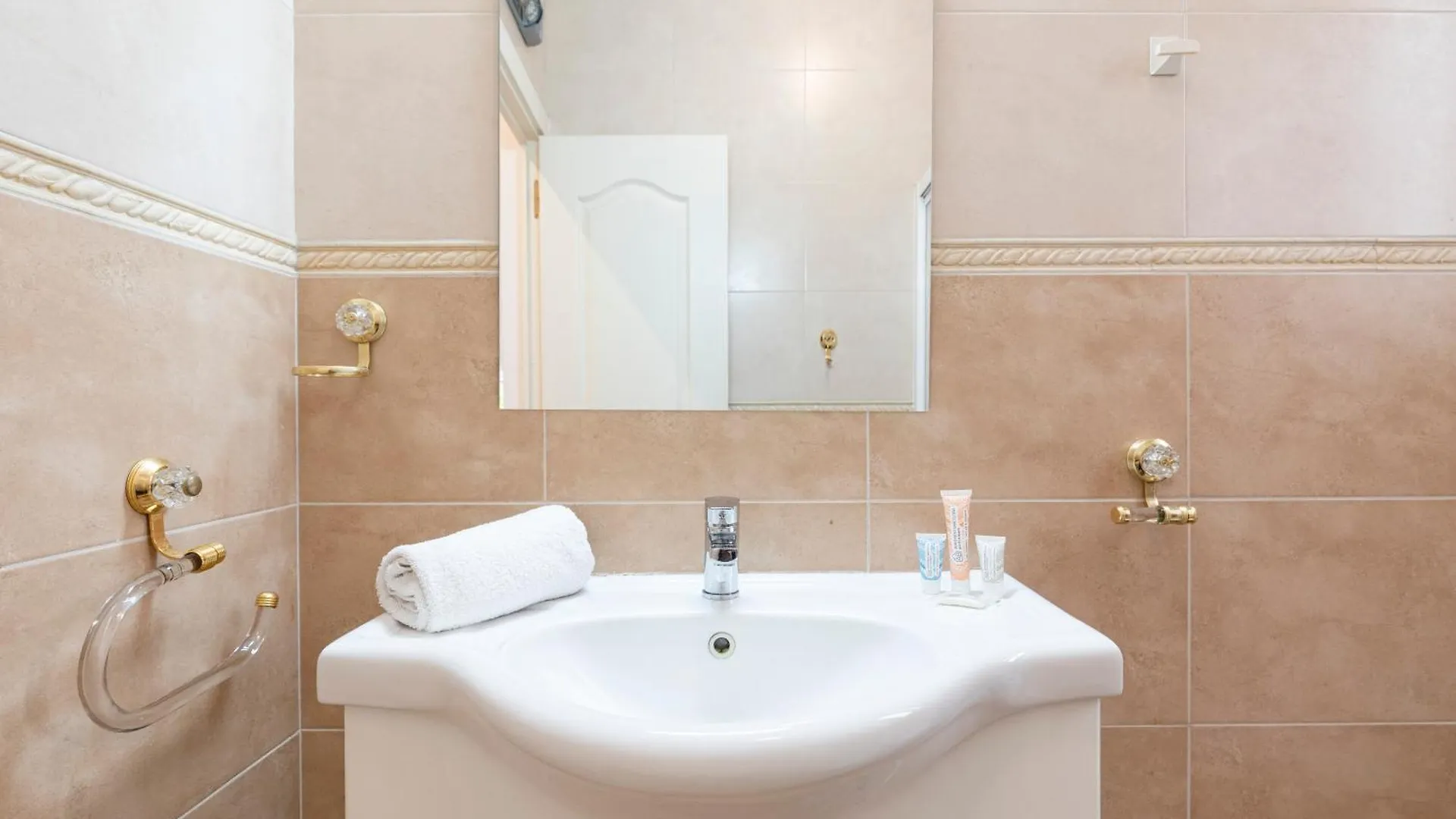 Ab Eixample Miro Park Apartment Barcelona 0*,  Spain